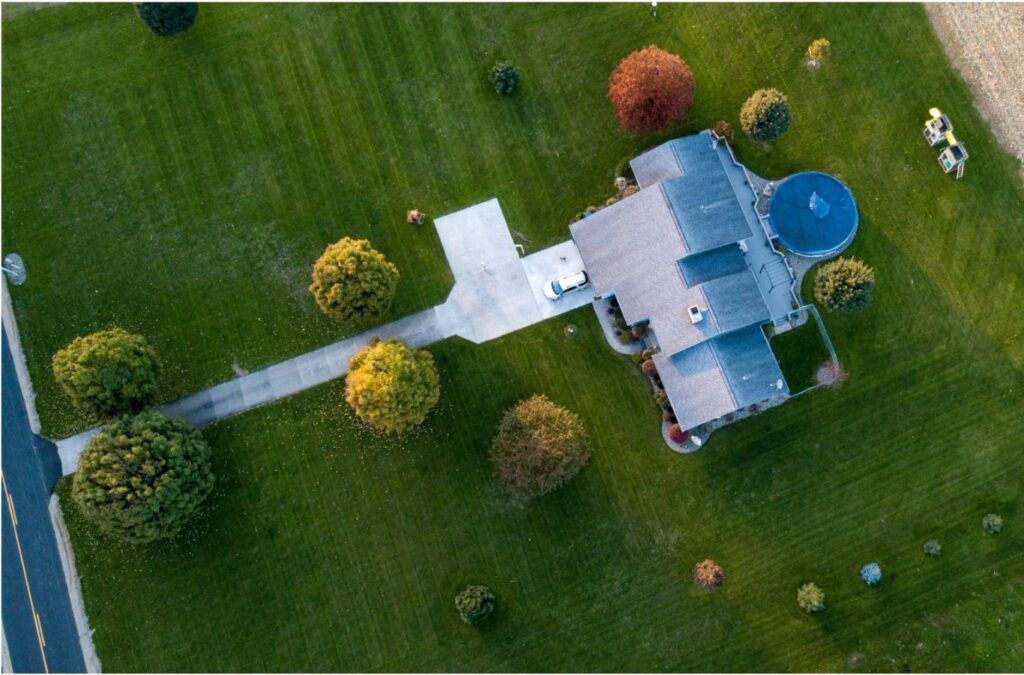 A Strive Roofing & Construction roofer working in Tomball, TX providing roofing contractor services with precision tools and local industry knowledge.