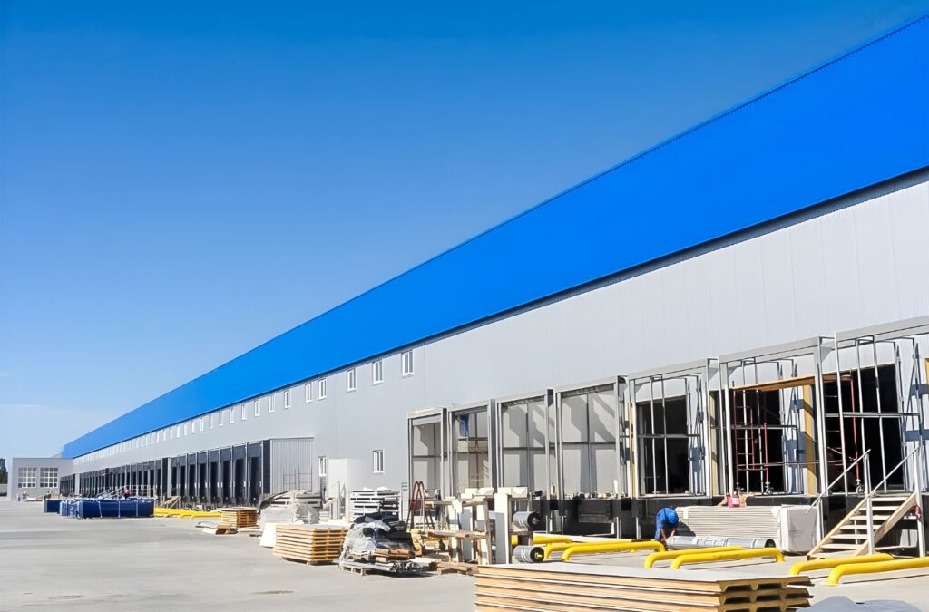 Strive Roofing & Construction expert handling commercial roofing in Spring, TX with proven quality. Commercial Roofing Near Me